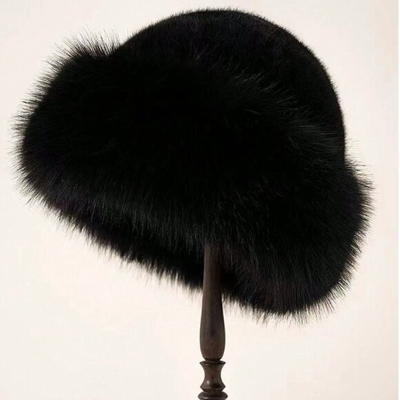 Black Faux Fur Winter Bucket Hat - Picture 2 of 5